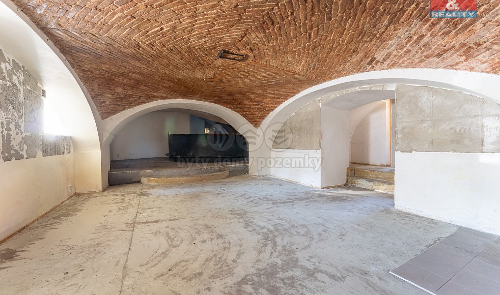 Prodej nájemního domu, činžáku 1 120 m², Liběchov – náhled fotky 4