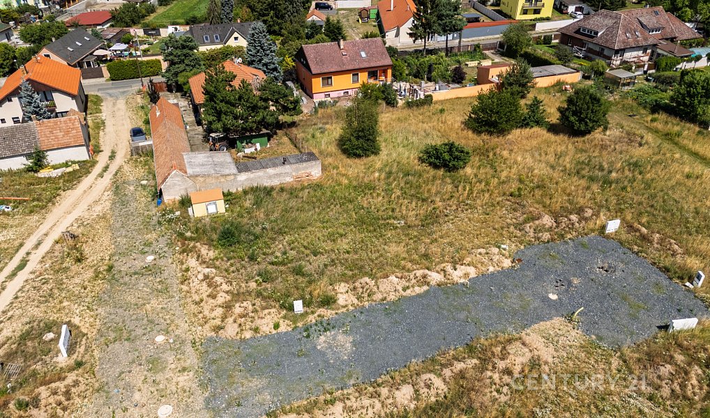 Prodej stavebního pozemku 1 069 m², Záryby – náhled fotky 6