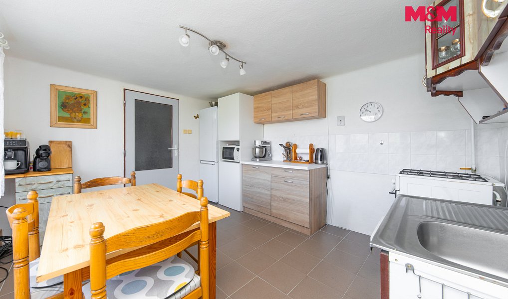 Prodej domu 160 m² s pozemkem 631 m², Bačice – náhled fotky 3