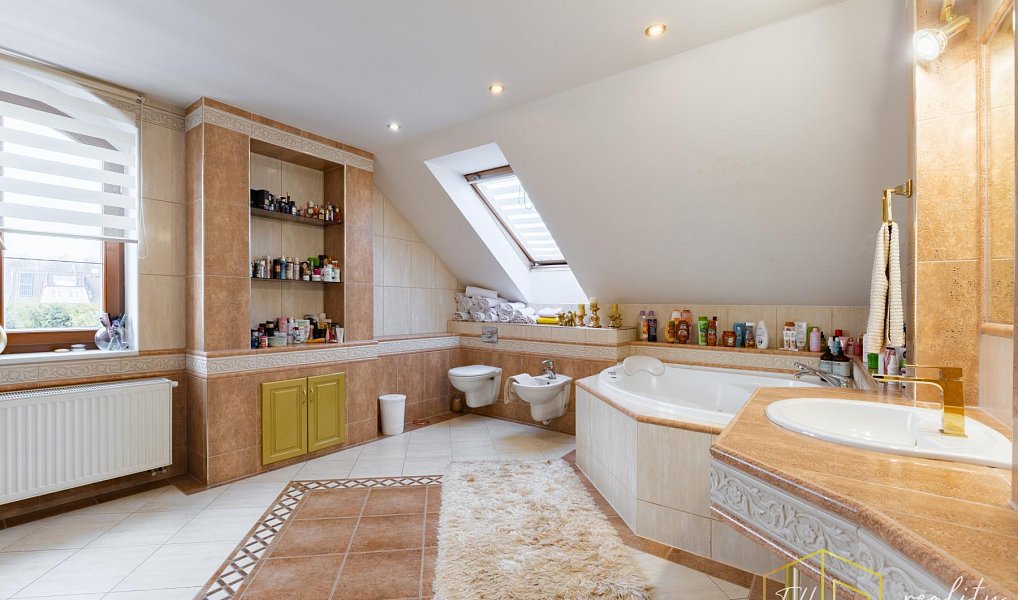 Prodej domu 400 m² s pozemkem 1 728 m², Mariánské Radčice – náhled fotky 46