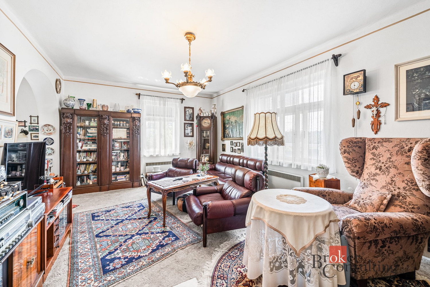 Prodej domu 236 m² s pozemkem 676 m² – fotografie 2