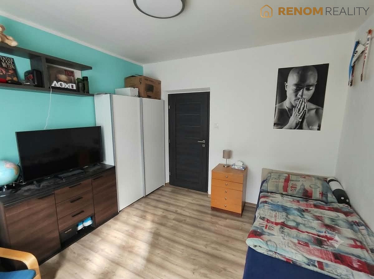 Pronájem bytu o dispozici 3+1 s balkónem, ulice tř. Hněvotínská, Olomouc.