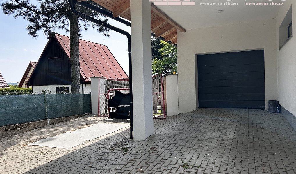 Prodej domu 157 m² s pozemkem 1 047 m², Sulice – náhled fotky 29