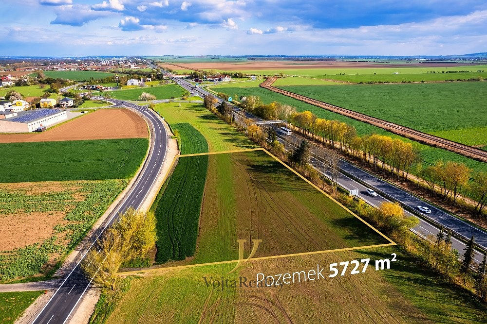 Prodej komerčního pozemku 5 727 m² – fotografie 5