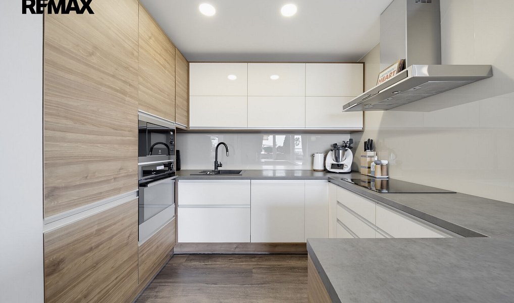Prodej bytu 4+kk 116 m², Praha – náhled fotky 3