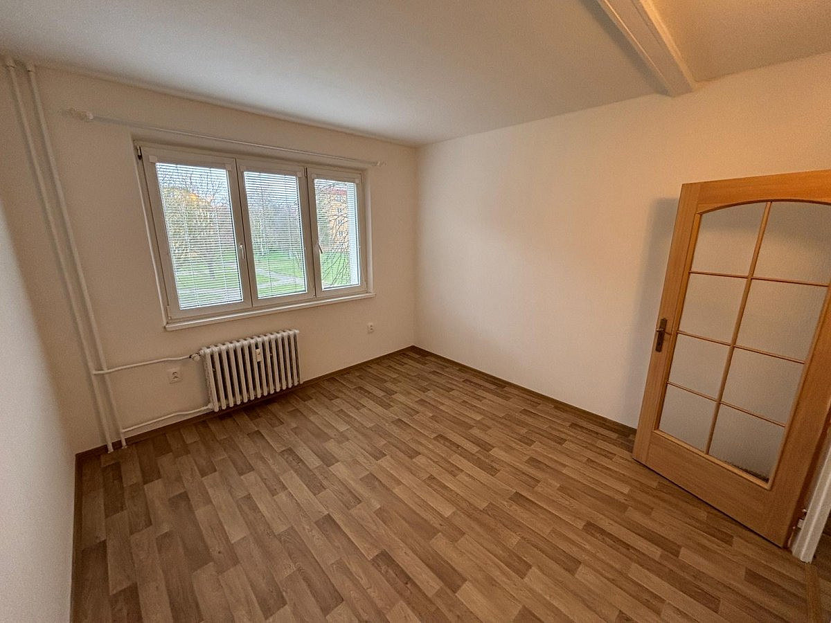 Pronájem bytu 3+1 71 m² – pohled 2