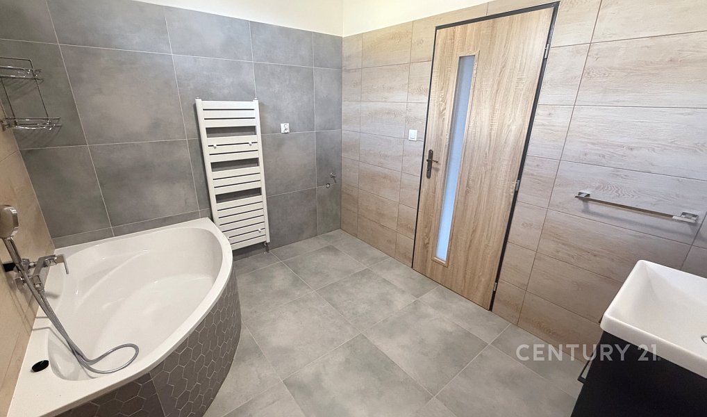 Pronájem bytu 2+kk 60 m², Svitavy – náhled fotky 3
