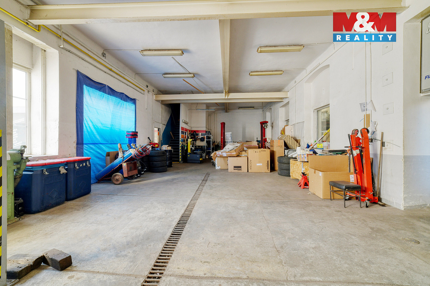 Prodej obchodních prostor 932 m² — photo 4