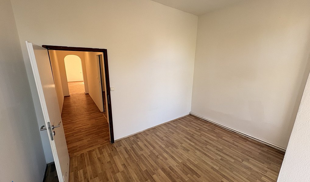 Pronájem bytu 3+1 75 m², Hostinné – náhled fotky 14