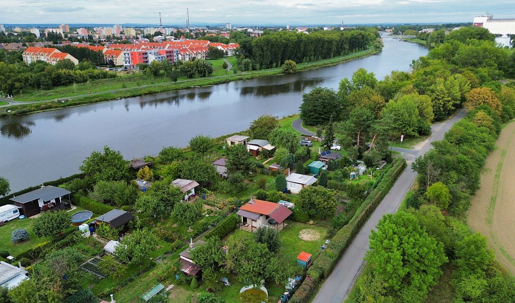 Prodej chaty/chalupy 16 m² s pozemkem 273 m², Nymburk – náhled fotky 25