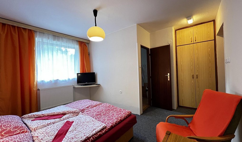 Prodej ubytovacího objektu 1 200 m², Svojanov – náhled fotky 18