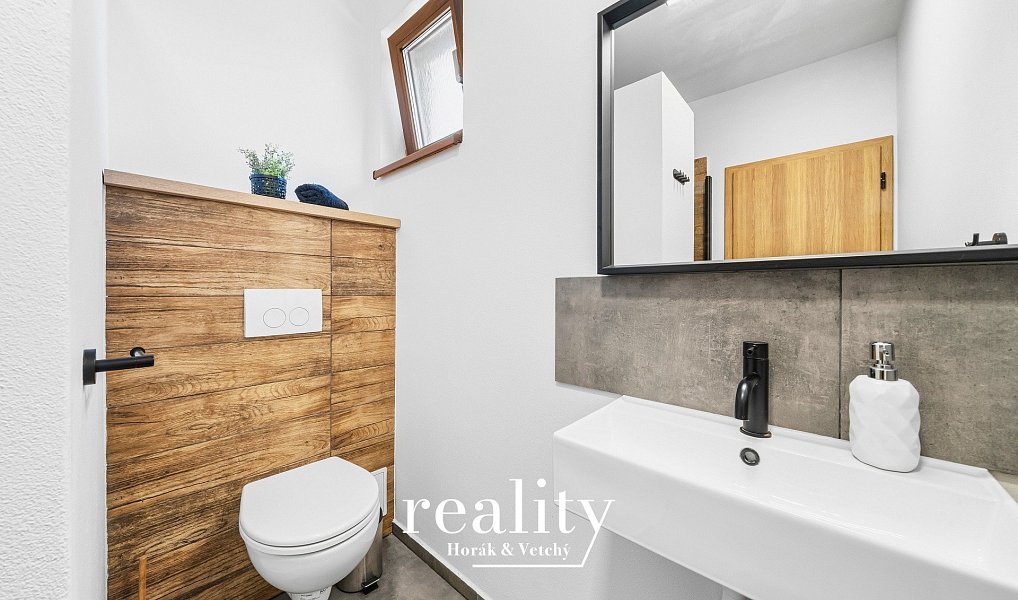 Prodej domu 205 m² s pozemkem 370 m², Perná – náhled fotky 14