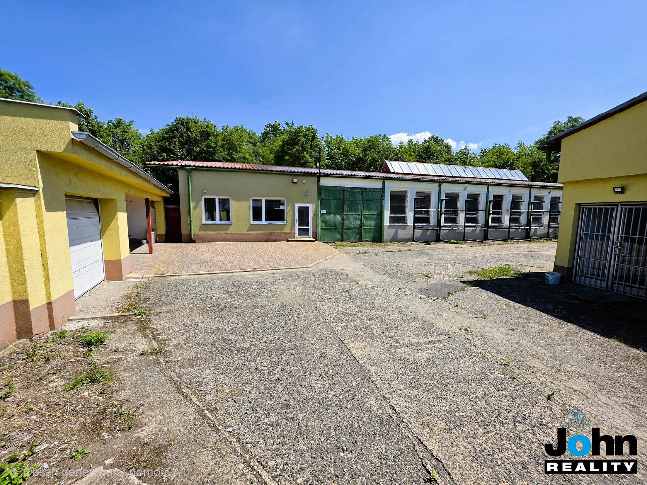 Prodej výrobních prostor 1 965 m²