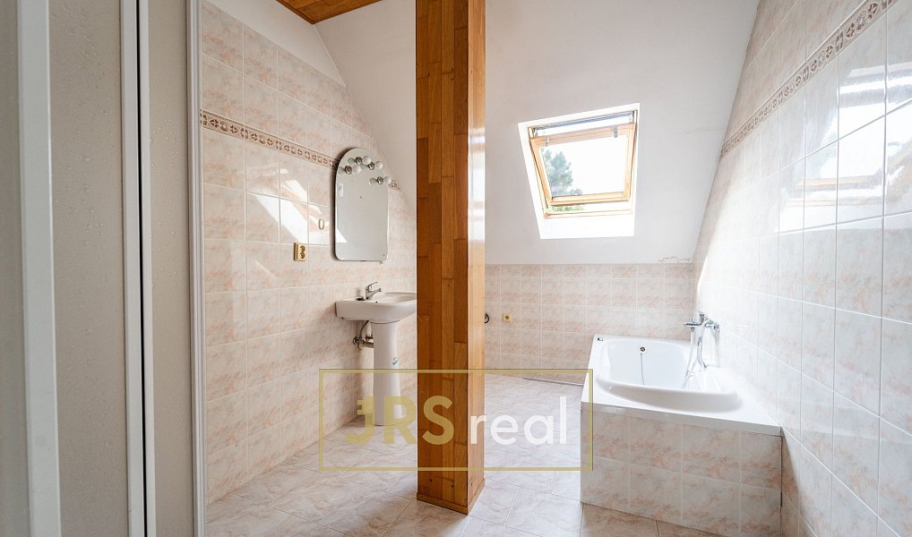 Prodej domu 220 m² s pozemkem 795 m², Popice – náhled fotky 16