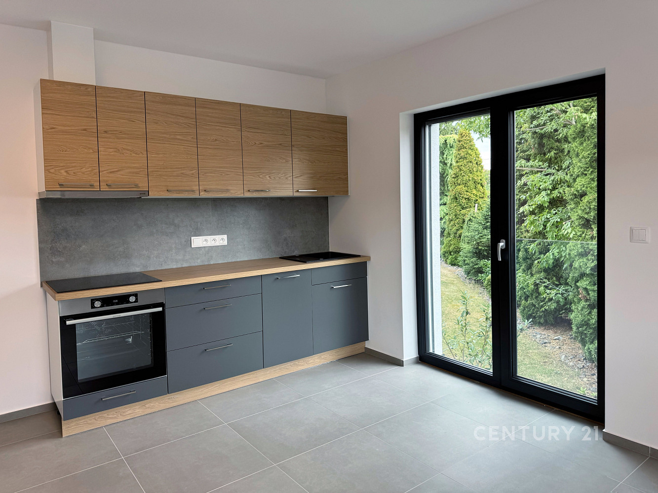Pronájem bytu 3+kk 52 m² – fotografie 2