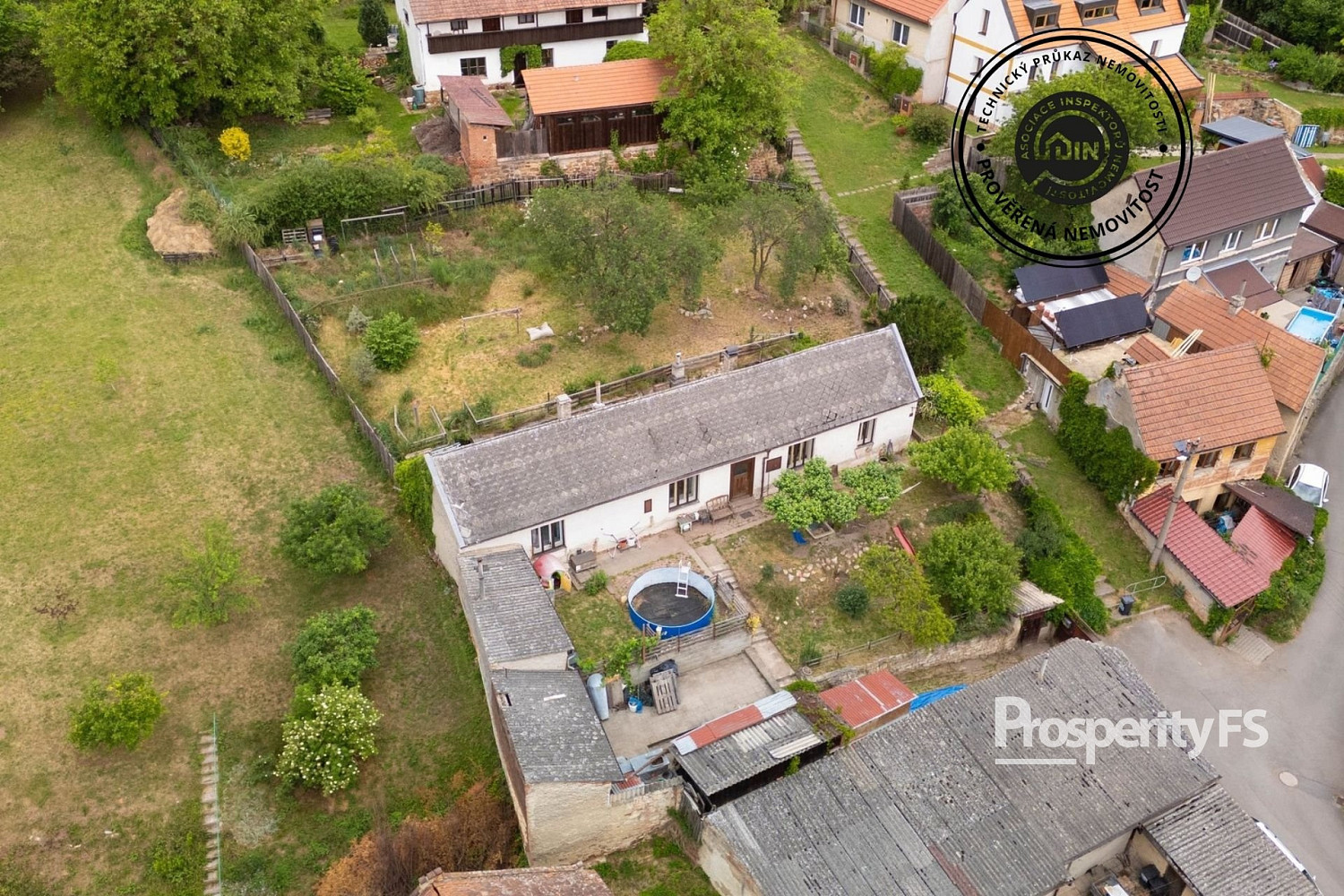 Prodej domu 111 m² s pozemkem 972 m²