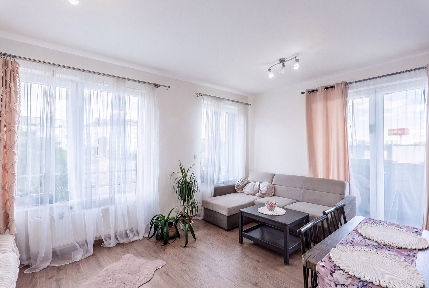 Prodej bytu 2+kk 62 m² – fotografie 2
