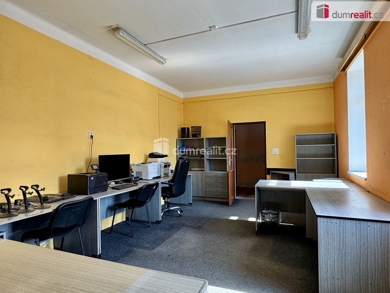 Prodej kanceláře 840 m² — photo 2