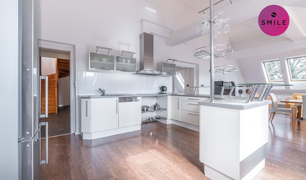 Pronájem bytu 4+kk 211 m², Čeladná – náhled fotky 2