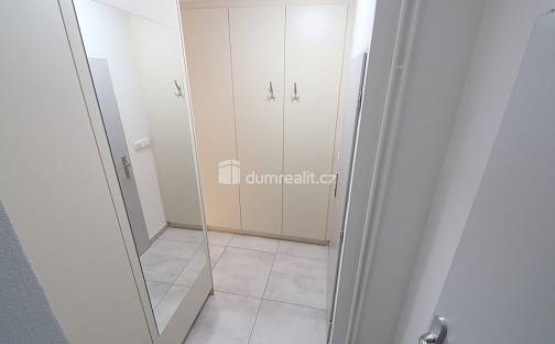 Pronájem bytu 1+1 30 m², Amálská, Kladno