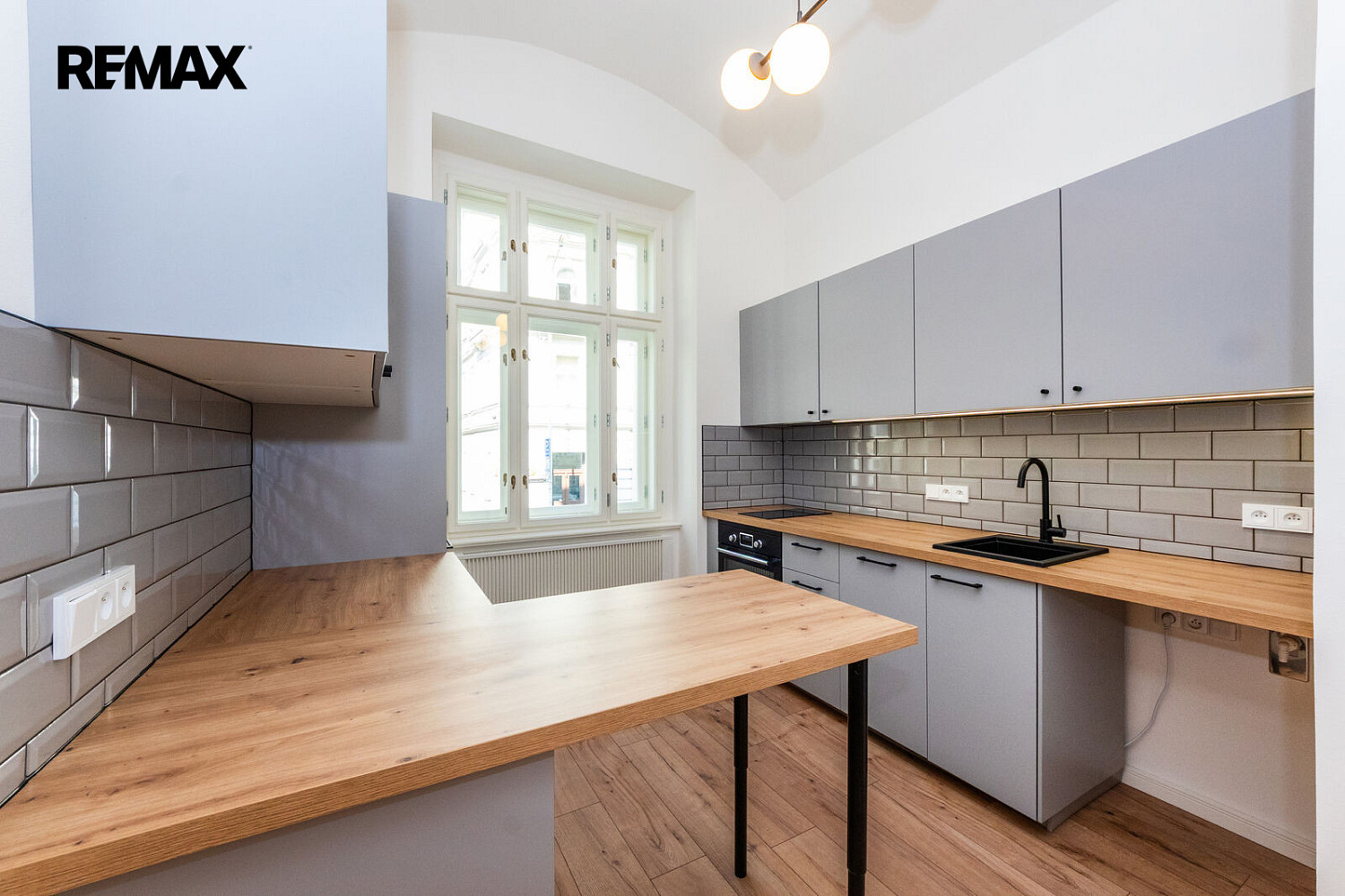 Pronájem bytu 2+kk 34 m²