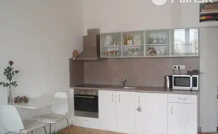 Pronájem bytu 1+kk 32 m²