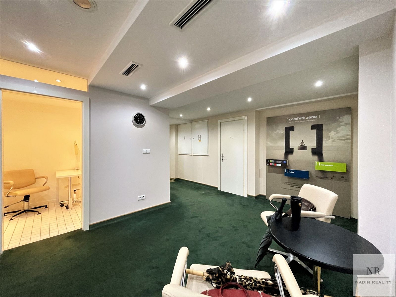 Pronájem obchodních prostor 131 m² – další