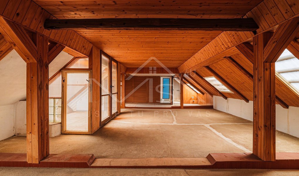 Prodej domu 330 m² s pozemkem 943 m², Chrást – náhled fotky 12