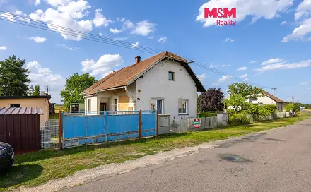 Prodej domu 128 m² s pozemkem 1 902 m², Uhersko, okres Pardubice