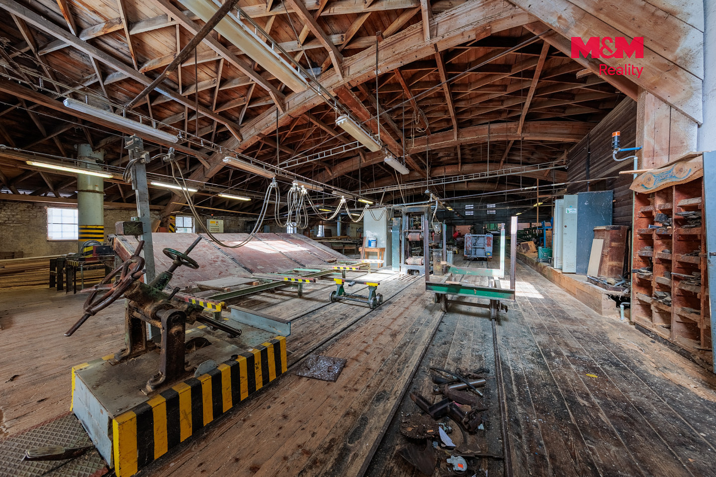 Prodej výrobních prostor 2 388 m² – fotografie 4