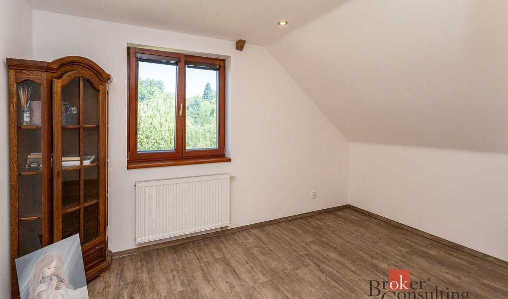 Prodej domu 200 m² s pozemkem 926 m², Nové Město na Moravě – náhled fotky 18