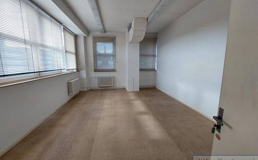 Pronájem kanceláře 15 m², nám. Minoritů, Krnov - Pod Bezručovým vrchem, okres Bruntál