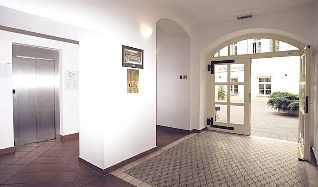 Pronájem kanceláře 131 m², Praha – náhled fotky 6