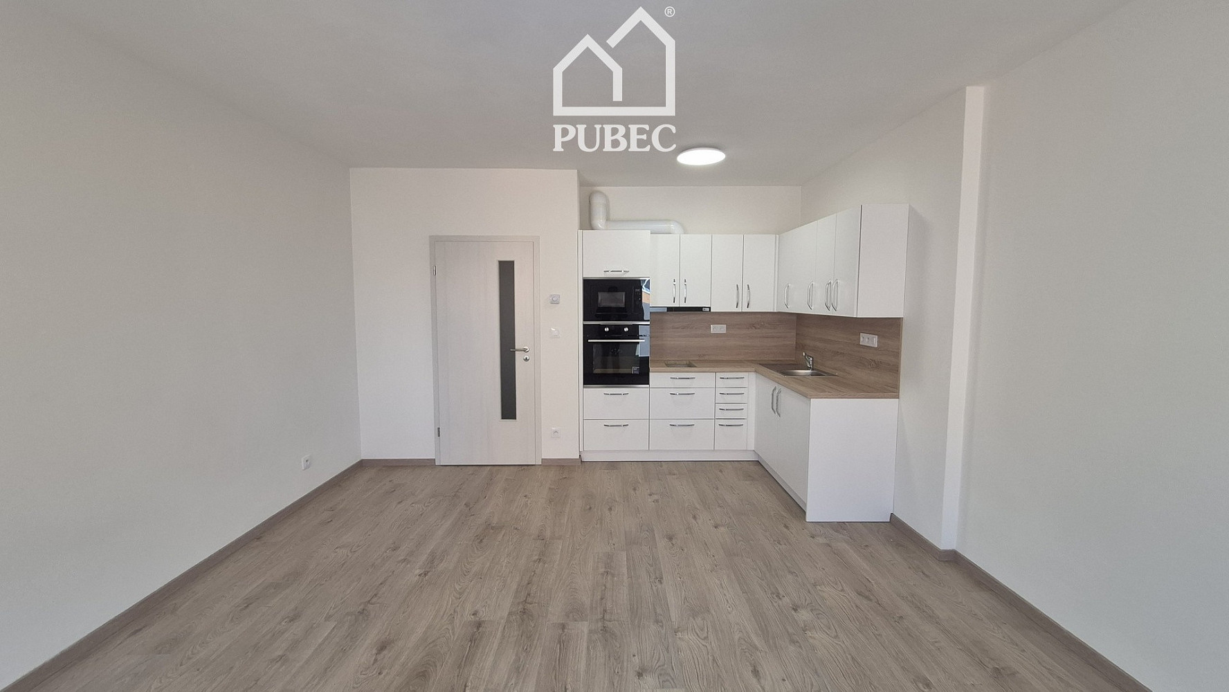 Pronájem bytu 1+kk 32 m²