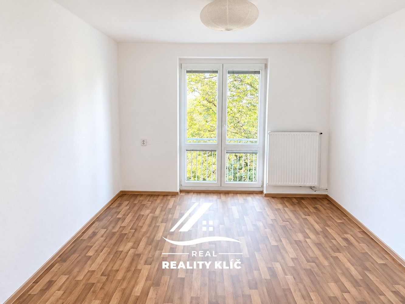 Pronájem bytu 2+1 55 m² – fotografie 3