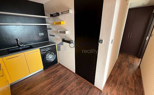 Pronájem bytu 2+kk 40 m², Třeboradická, Praha 8 - Kobylisy