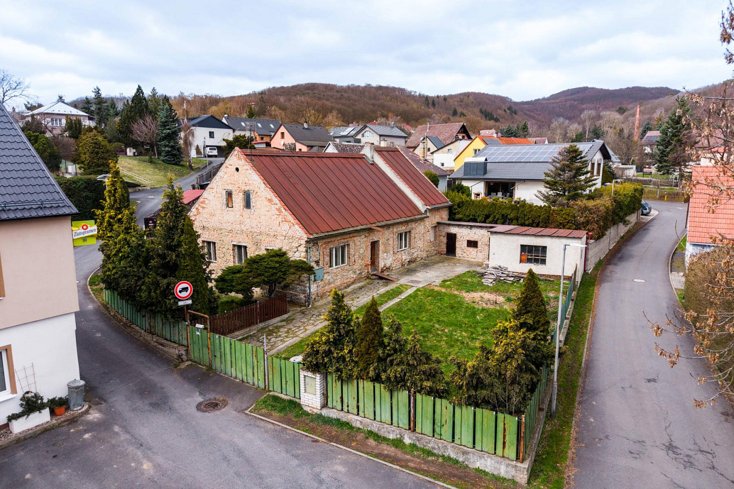 Prodej domu 105 m² s pozemkem 337 m²