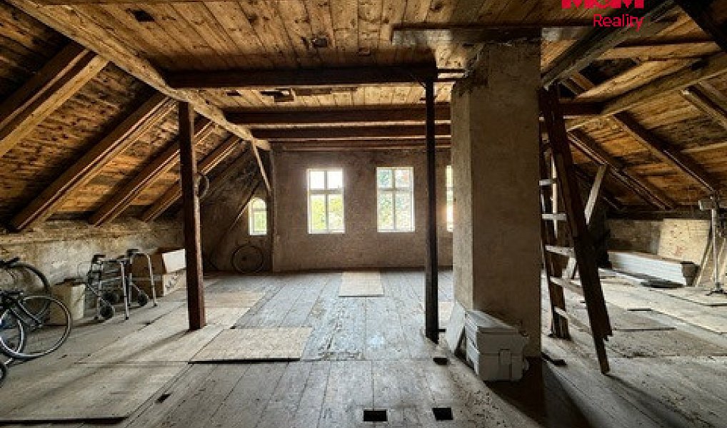 Prodej domu 450 m² s pozemkem 345 m², Pulečný – náhled fotky 17