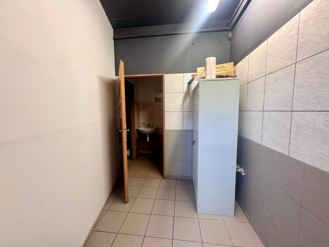 Pronájem výrobních prostor 150 m² – fotografie 4