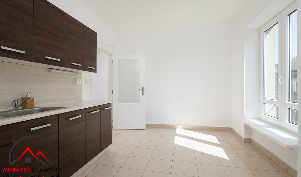 Pronájem bytu 2+1 72 m², Český Těšín – náhled fotky 3