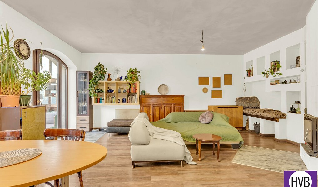 Prodej domu 364 m² s pozemkem 927 m², Sibřina – náhled fotky 3