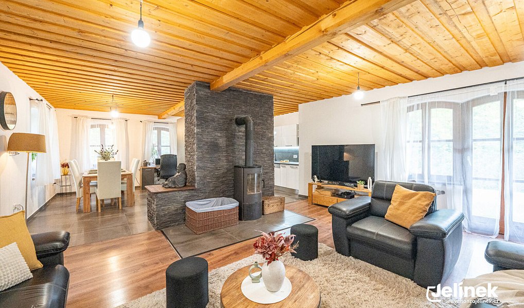 Prodej domu 167 m² s pozemkem 2 511 m², Polička – náhled fotky 4
