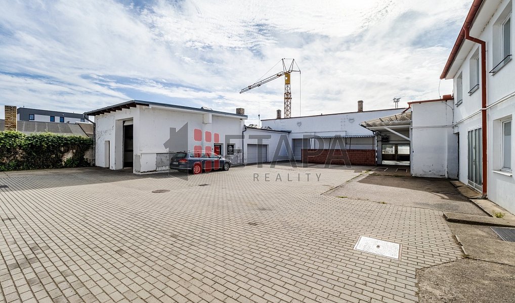 Prodej obchodních prostor 902 m², České Budějovice – náhled fotky 23