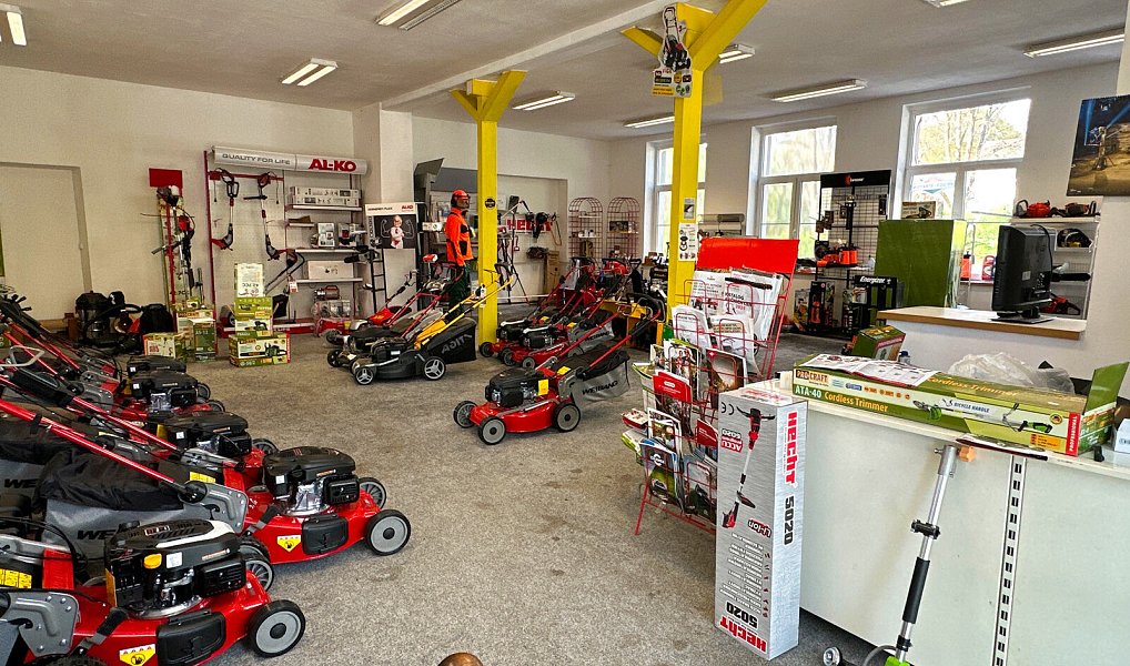 Prodej obchodních prostor 200 m², Planá – náhled fotky 14