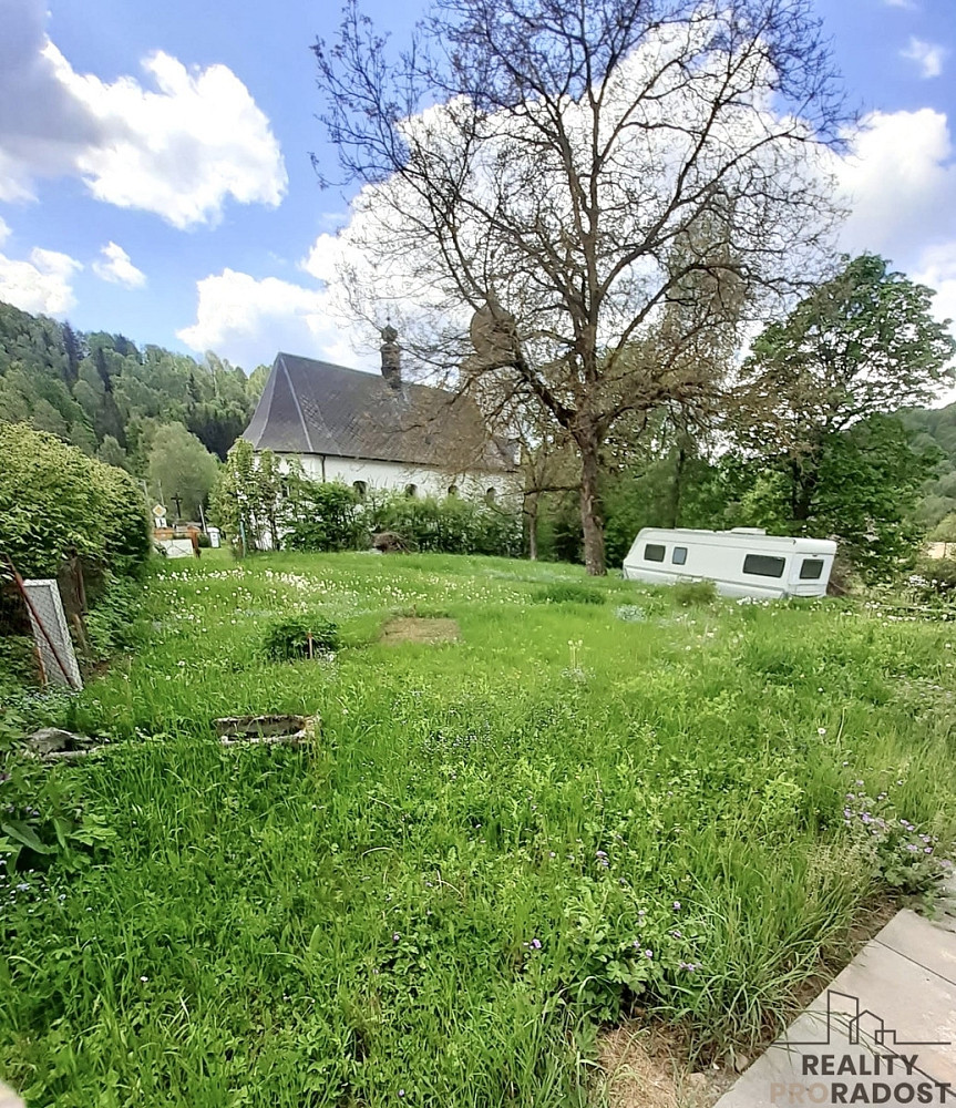 Prodej stavebního pozemku 799 m²