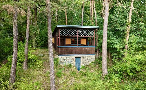 Prodej chaty/chalupy 38 m² s pozemkem 1 811 m², Brno - Kníničky