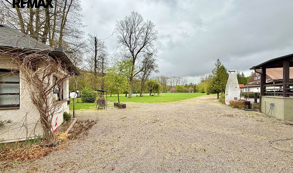 Pronájem ubytovacího objektu 800 m², Chrustenice – náhled fotky 4
