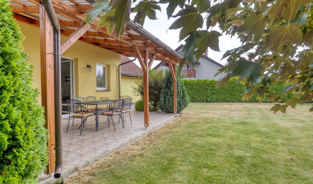 Prodej domu 145 m² s pozemkem 835 m², Zvole – náhled fotky 22