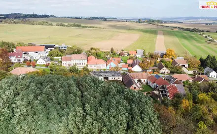 Prodej stavebního pozemku 3 468 m², Dešná - Chvalkovice, okres Jindřichův Hradec
