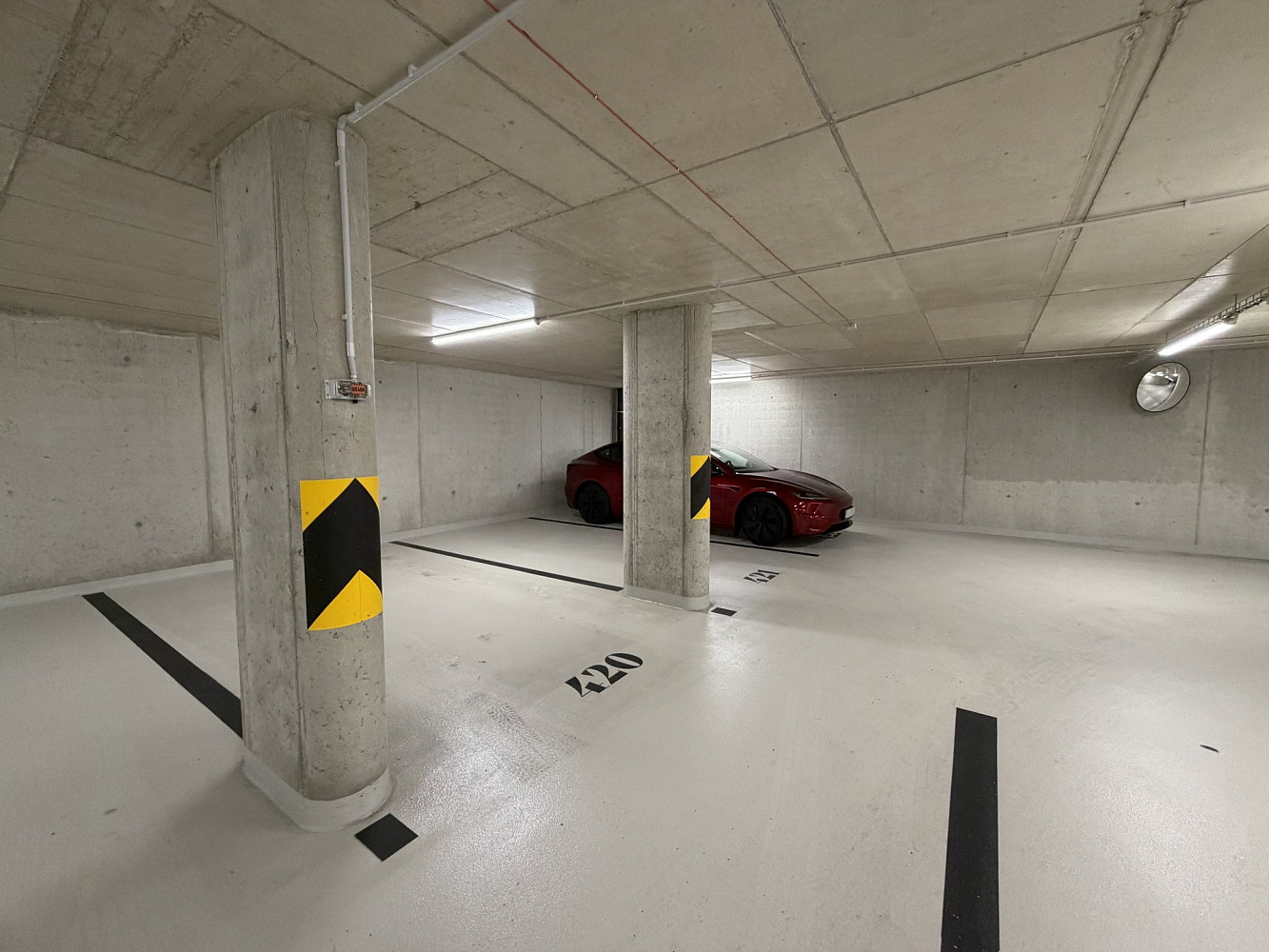 Pronájem garážového stání 13 m2, Praha 4 - Modřany – fotografie 3